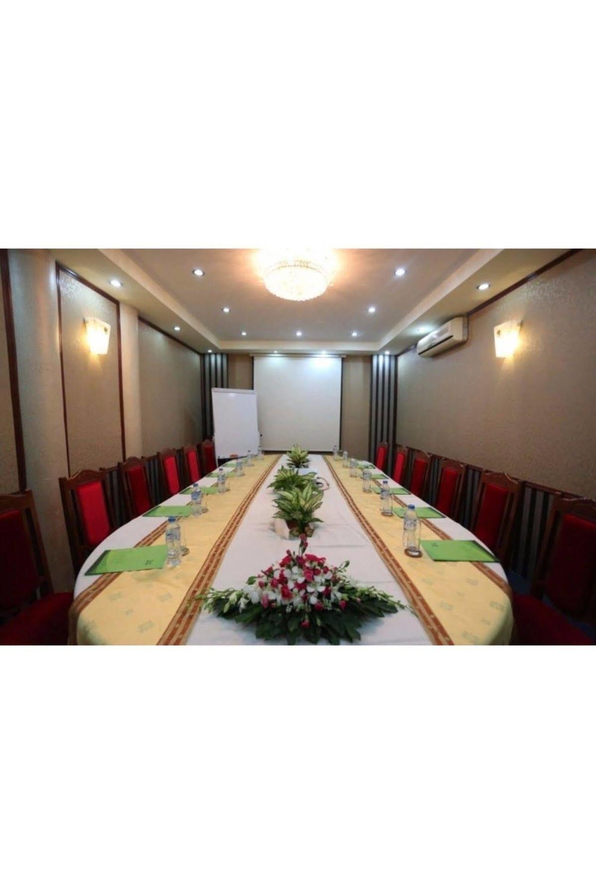 Royal Hotel Вунгтау Екстер'єр фото